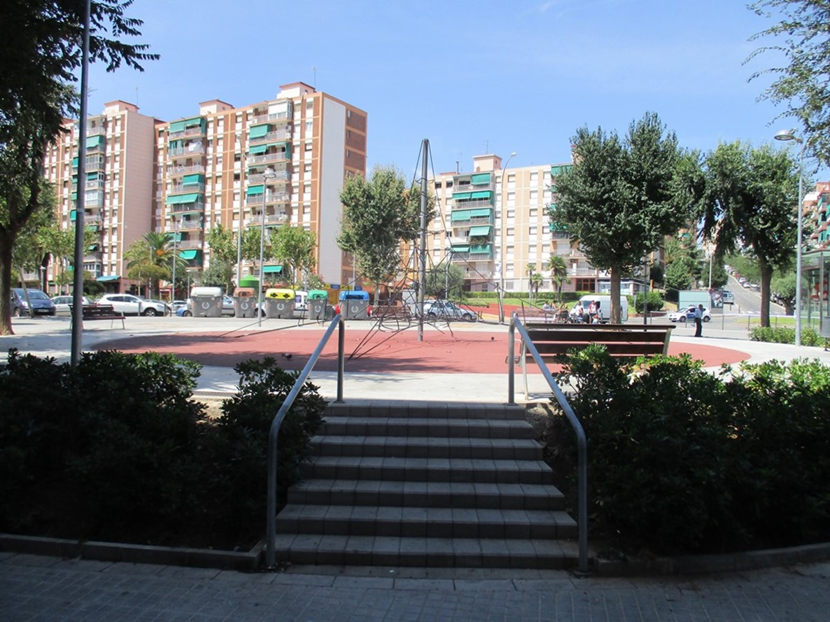 Millora de l'espai urbà entre la cruïlla Av. Marquès de St. Mori i C. Juan Valera a Badalona